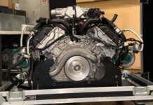 Сердце Легенды: Двигатель McLaren P1 LM – Ваша Возможность Овладеть Силой Гиперкара