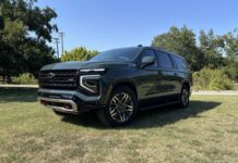 Chevrolet Suburban 2025: Легенда Тяги и Уюта, Обновленная для Новых Приключений