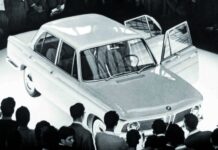 BMWS, VWS та Mercs Headline німецький автосалон – 64 роки тому