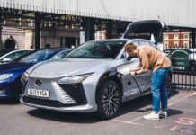 Податком на пробіг електромобілів викликає обурення в галузі