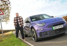 Abarth 600e Scorpionissima: перші враження від сміливого, але недосконалого електричного хот-хетча