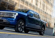 Ford відкликає понад 270 000 автомобілів через ризик ненавмисного дрейфу