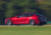 Tesla Model S Plaid Track Package: Результати Lightning Lap 2026