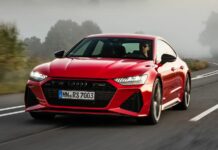 10 Високопродуктивних Чотирьохдверних Автомобілів, на які варто звернути увагу у 2026 році