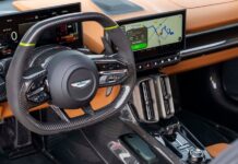 Перегляньте фотографії інтер’єру Aston Martin Valhalla 2026 року