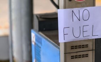 Дефіцит Палива Охопив Австралію на Фоні Панічних Покупок