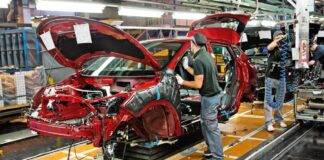 La industria automovilística del Reino Unido advierte sobre el riesgo económico de las nuevas normas de la UE ‘Hecho en Europa’