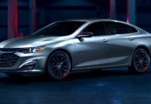 GM відкликає більше 270 000 Chevrolet Malibu через несправні камери заднього виду