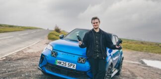 Zimní test Alpine A293: Konečně „žhavý“ elektrický hatchback