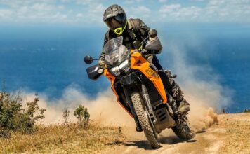 Dlaczego używany Kawasaki KLR650 to idealny rower enduro dla osób podróżujących z ograniczonym budżetem
