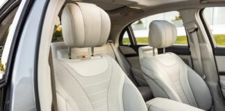 Hoe een Mercedes S550 uit 2014 de prijs van een Camry uit 2026 ondermijnt