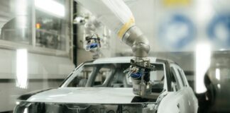 Renault R4 E-Tech využívá technologii Jetprint Paint ke snížení plýtvání a času