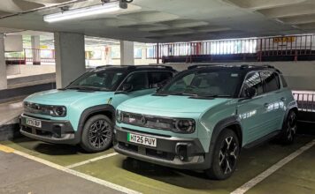 Клуб власників Renault 4 напрочуд добродушний