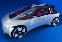 Peugeot Polygon Concept: Квадратне рульове колесо та майбутнє платформи STLA Small